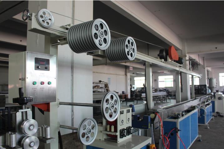 מכונת ייצור חוט מדפסת תלת מימד סין 30000 דולר - 80000 דולר